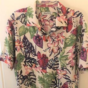Tommy Bahama Riviera Garden "L" Camp Shirt std fit